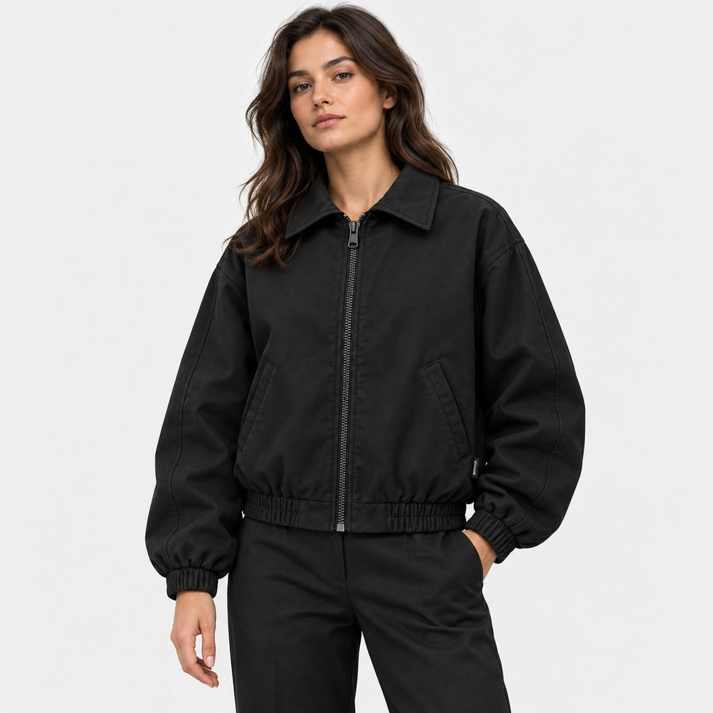 BIMOOX Zarelia Winterjacke – Schwarz – Model-Frau