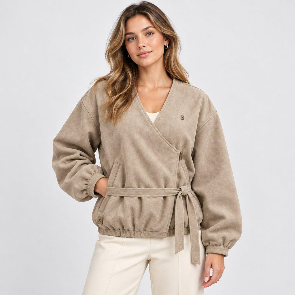 BIMOOX Avrelia Winterjacke – Beige – Model-Frau